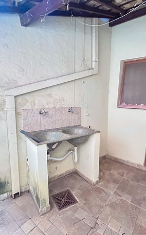 Casa para alugar com 80m², 2 quartos e 2 vagas