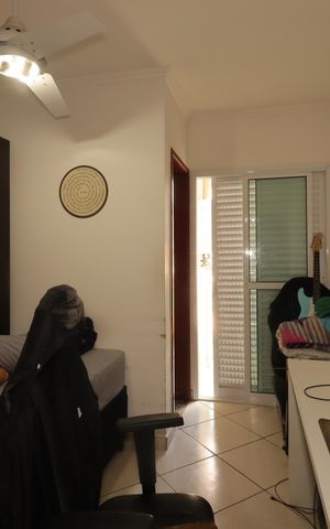 Casa à venda com 100m², 3 quartos e 2 vagasSuíte