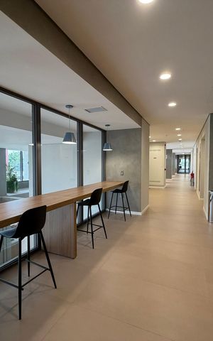 Studio à venda com 43m², 1 quarto e sem vaga Studio à venda com 43m², 1 quarto e sem vagaCoworking