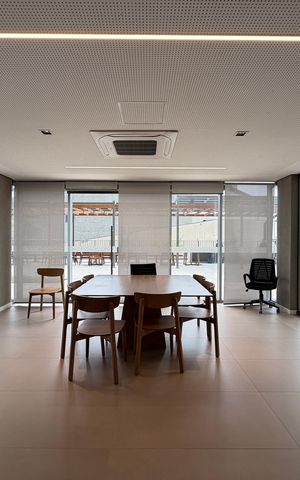 Studio à venda com 43m², 1 quarto e sem vaga Studio à venda com 43m², 1 quarto e sem vagaSala de Reunião