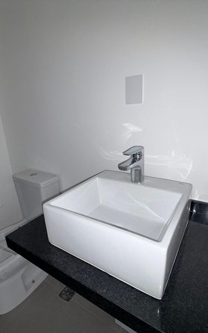 Studio à venda com 43m², 1 quarto e sem vaga Studio à venda com 43m², 1 quarto e sem vagaBanheiro