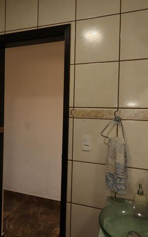 Casa à venda com 245m², 3 quartos e 2 vagasLavabo