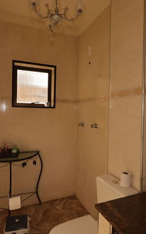 Casa à venda com 245m², 3 quartos e 2 vagasBanheiro Social 2