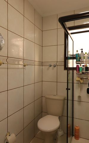 Casa à venda com 245m², 3 quartos e 2 vagasBanheiro Social