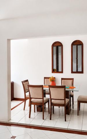 Casa para alugar com 230m², 5 quartos e sem vagaSala