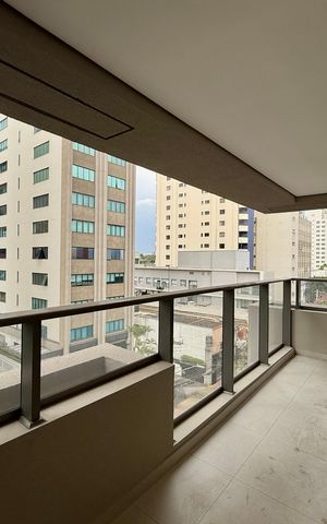 Apartamento à venda com 81m², 2 quartos e 1 vaga Apartamento à venda com 81m², 2 quartos e 1 vagaVaranda
