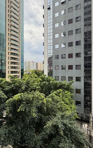 Apartamento à venda com 81m², 2 quartos e 1 vaga Apartamento à venda com 81m², 2 quartos e 1 vagaVista