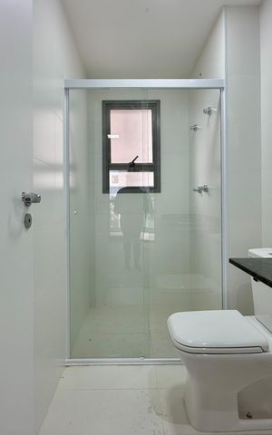 Apartamento à venda com 81m², 2 quartos e 1 vaga Apartamento à venda com 81m², 2 quartos e 1 vagaBanheiro Social