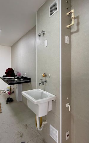 Apartamento à venda com 81m², 2 quartos e 1 vaga Apartamento à venda com 81m², 2 quartos e 1 vagaÁrea de Serviço
