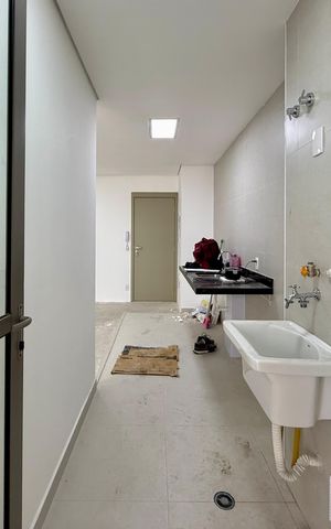 Apartamento à venda com 81m², 2 quartos e 1 vaga Apartamento à venda com 81m², 2 quartos e 1 vagaÁrea de Serviço