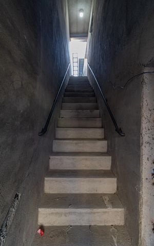 Casa para alugar com 57m², 1 quarto e sem vaga Casa para alugar com 57m², 1 quarto e sem vagaEscada