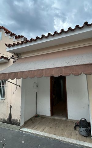 Casa para alugar com 500m², 3 quartos e 4 vagasFachada