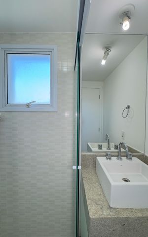 Apartamento à venda com 72m², 2 quartos e 2 vagasBanheiro
