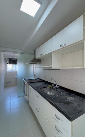 Apartamento à venda com 72m², 2 quartos e 2 vagasCozinha e Área de Serviço