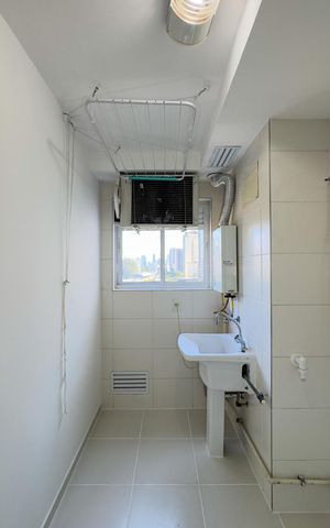 Apartamento à venda com 72m², 2 quartos e 2 vagasCozinha e Área de Serviço