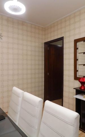 Casa à venda com 175m², 2 quartos e 3 vagas Casa à venda com 175m², 2 quartos e 3 vagasSala de Jantar
