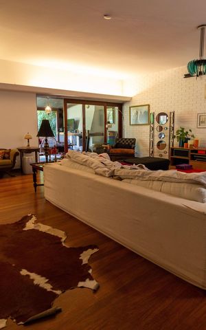 Casa à venda com 400m², 3 quartos e 4 vagas Casa à venda com 400m², 3 quartos e 4 vagasSala