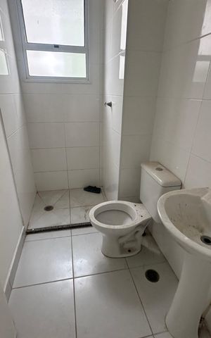 Apartamento à venda com 45m², 2 quartos e 1 vaga Apartamento à venda com 45m², 2 quartos e 1 vagaBanheiro