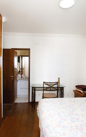 Apartamento à venda com 150m², 4 quartos e 3 vagasQuarto 3 - Suíte