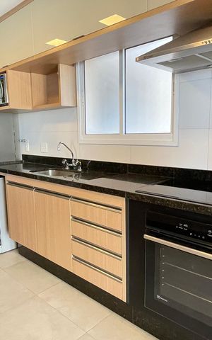 Apartamento à venda com 171m², 4 quartos e 3 vagas Apartamento à venda com 171m², 4 quartos e 3 vagasCozinha