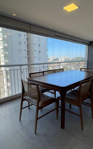 Apartamento à venda com 171m², 4 quartos e 3 vagas Apartamento à venda com 171m², 4 quartos e 3 vagasVaranda