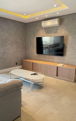 Apartamento à venda com 171m², 4 quartos e 3 vagas Apartamento à venda com 171m², 4 quartos e 3 vagasSala