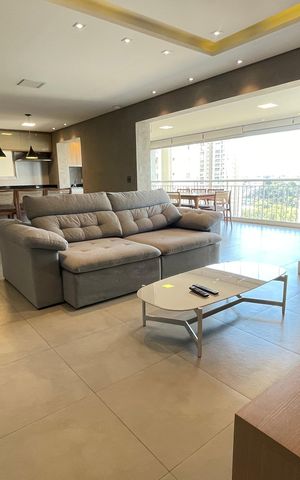 Apartamento à venda com 171m², 4 quartos e 3 vagas Apartamento à venda com 171m², 4 quartos e 3 vagasSala