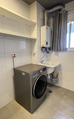Apartamento à venda com 171m², 4 quartos e 3 vagas Apartamento à venda com 171m², 4 quartos e 3 vagasÁrea de Serviço