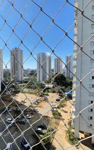 Apartamento à venda com 171m², 4 quartos e 3 vagas Apartamento à venda com 171m², 4 quartos e 3 vagasVaranda da Suíte 1