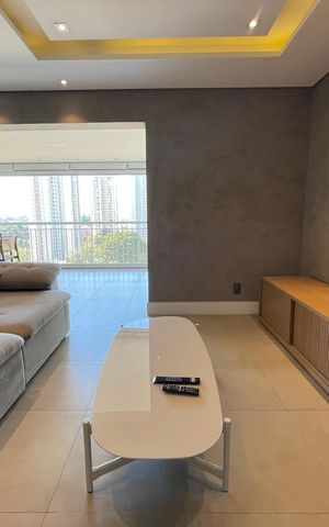 Apartamento à venda com 171m², 4 quartos e 3 vagas Apartamento à venda com 171m², 4 quartos e 3 vagasSala