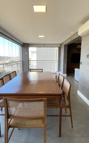Apartamento à venda com 171m², 4 quartos e 3 vagas Apartamento à venda com 171m², 4 quartos e 3 vagasVaranda