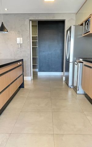 Apartamento à venda com 171m², 4 quartos e 3 vagas Apartamento à venda com 171m², 4 quartos e 3 vagasCozinha