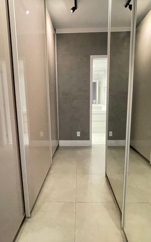 Apartamento à venda com 171m², 4 quartos e 3 vagas Apartamento à venda com 171m², 4 quartos e 3 vagasSuíte 1