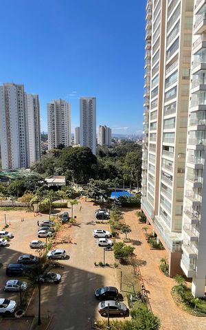Apartamento à venda com 171m², 4 quartos e 3 vagas Apartamento à venda com 171m², 4 quartos e 3 vagasVista da Varanda