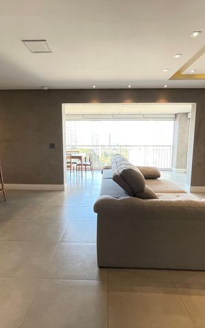 Apartamento à venda com 171m², 4 quartos e 3 vagas Apartamento à venda com 171m², 4 quartos e 3 vagasSala