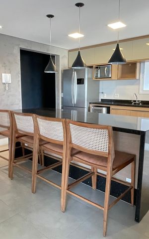 Apartamento à venda com 171m², 4 quartos e 3 vagas Apartamento à venda com 171m², 4 quartos e 3 vagasSala