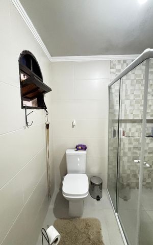 Casa à venda com 175m², 2 quartos e 1 vaga Casa à venda com 175m², 2 quartos e 1 vagaBanheiro da Suíte