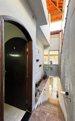 Casa à venda com 175m², 2 quartos e 1 vaga Casa à venda com 175m², 2 quartos e 1 vagaCorredor