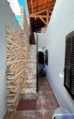Casa à venda com 175m², 2 quartos e 1 vaga Casa à venda com 175m², 2 quartos e 1 vagaCorredor