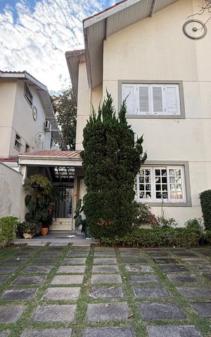 Casa de condomínio à venda com 170m², 2 quartos e 2 vagas Casa de condomínio à venda com 170m², 2 quartos e 2 vagasGaragem