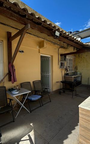 Casa para alugar com 181m², 4 quartos e 1 vagaFachada