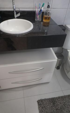 Casa de condomínio à venda com 106m², 3 quartos e 2 vagasBanheiro