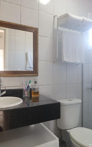 Casa de condomínio à venda com 106m², 3 quartos e 2 vagasBanheiro