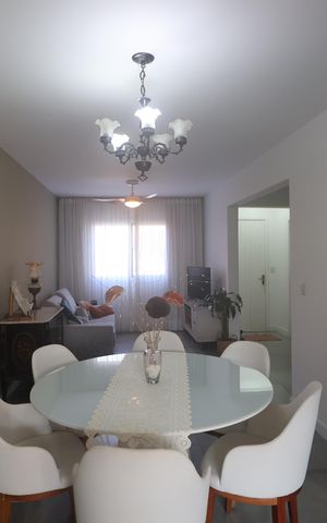 Casa de condomínio à venda com 106m², 3 quartos e 2 vagasSala
