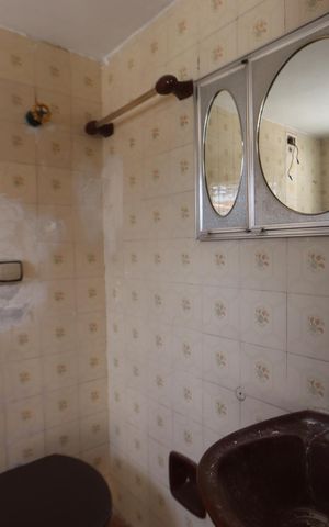 Casa à venda com 150m², 3 quartos e 1 vagaBanheiro 1