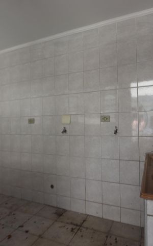 Casa à venda com 150m², 3 quartos e 1 vagaÁrea de serviço