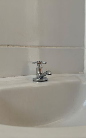 Apartamento para alugar com 60m², 2 quartos e 1 vaga Apartamento para alugar com 60m², 2 quartos e 1 vagaDetalhe do banheiro
