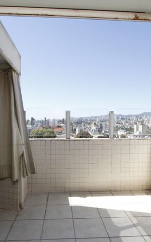 Apartamento à venda com 276m², 4 quartos e 4 vagasCobertura