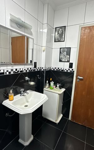 Apartamento para alugar com 72m², 2 quartos e 1 vaga Apartamento para alugar com 72m², 2 quartos e 1 vagaBanheiro 1