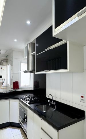 Apartamento para alugar com 85m², 2 quartos e 2 vagasCozinha 